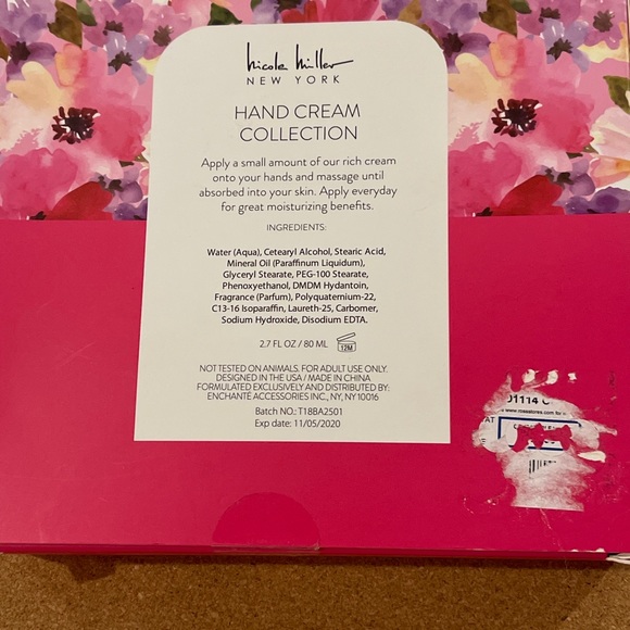 Hand Cream Therapy Set Nicole Miller New York Pink Rose, Sweet Peony, Orchid - Picture 3 of 4